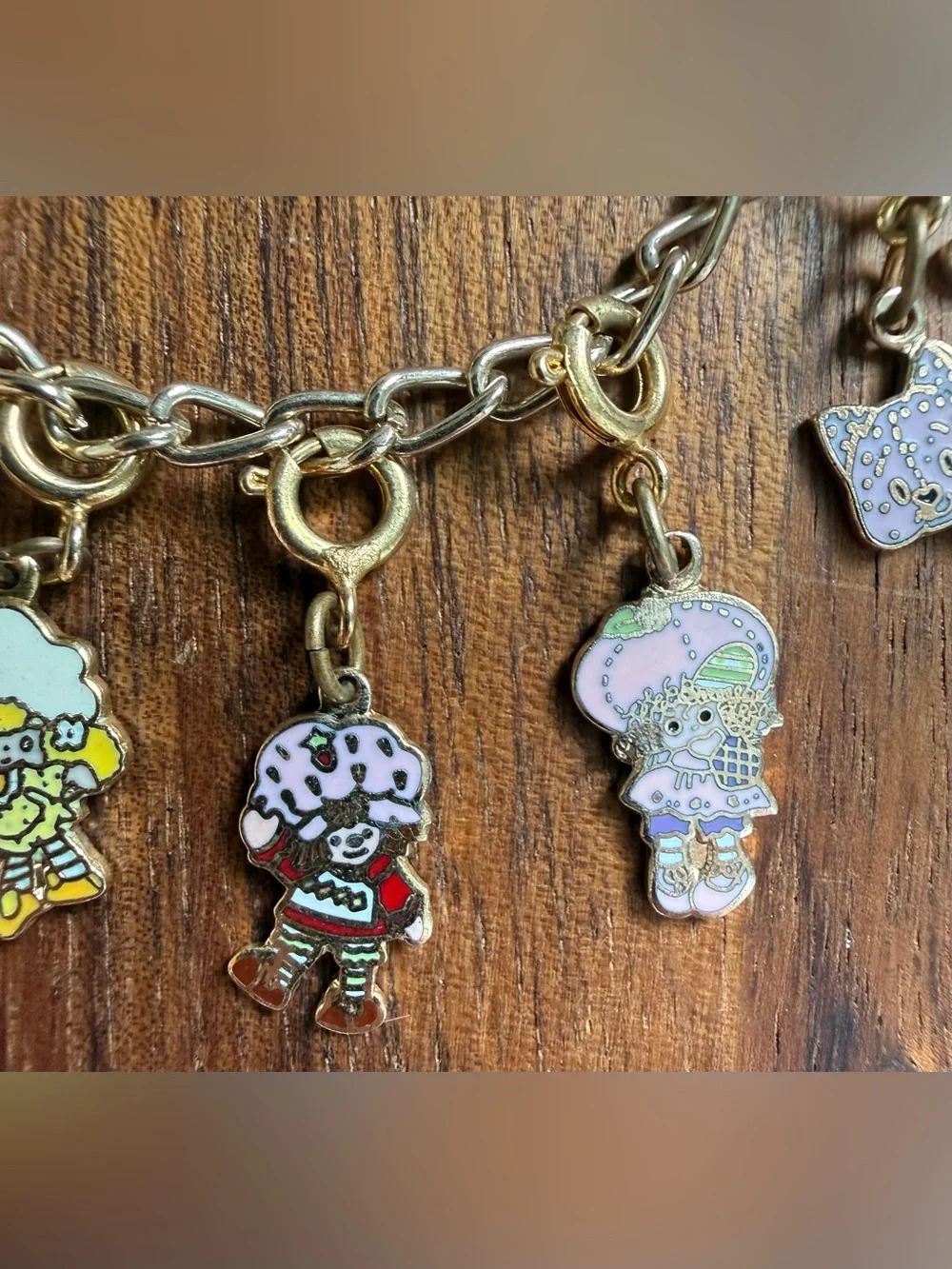 Vintage Strawberry Shortcake Charm Bracelet 1980 1981 With 6 Charms